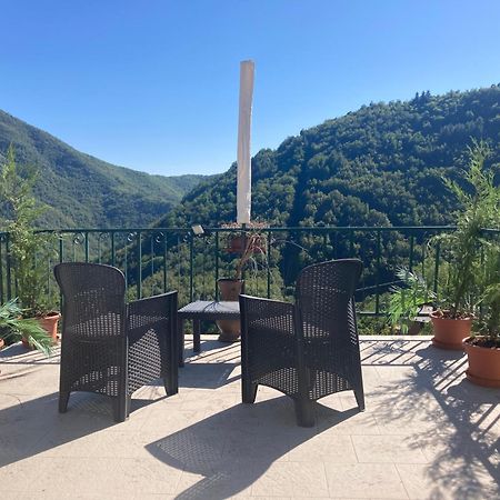 Camere E Accoglienza La Casa Della Nonna Borzonasca Exterior foto